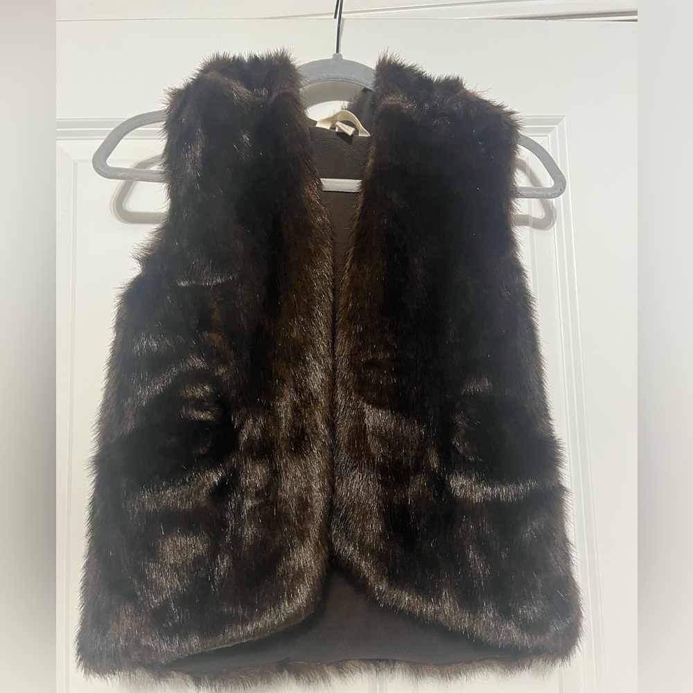 LANDS END FAUX FUR KIDS HOODED VEST